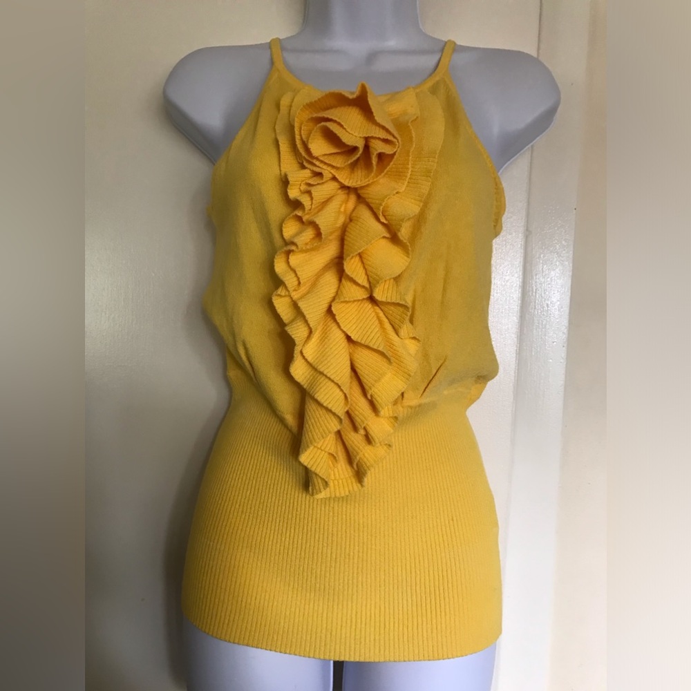 ADRIENNE VITTADINI size L , woman’s sleeveless yellow , beautiful details front